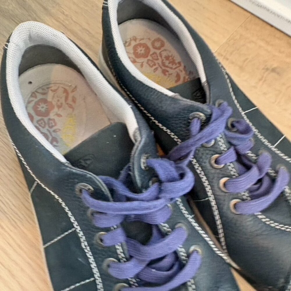 Keen Presidio Women’s Lace Up Hiking Shoes rubber toe blue leather 9.5 - Picture 3 of 9